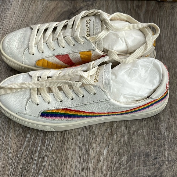 Soludos Rainbow Waves Sneakers Size 5 - Picture 9 of 16
